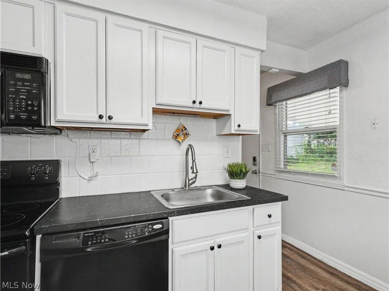 2180 Schubert Street, Cuyahoga Falls, OH 44221 Photo 7