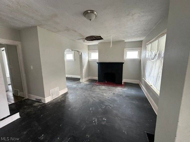 4305 E 119th Street, Cleveland, OH 44105 Photo 3