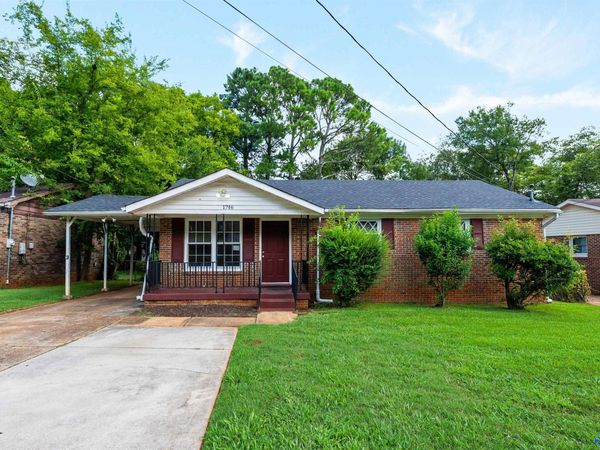 1706 Golf Club Lane NW, Huntsville, AL 35816