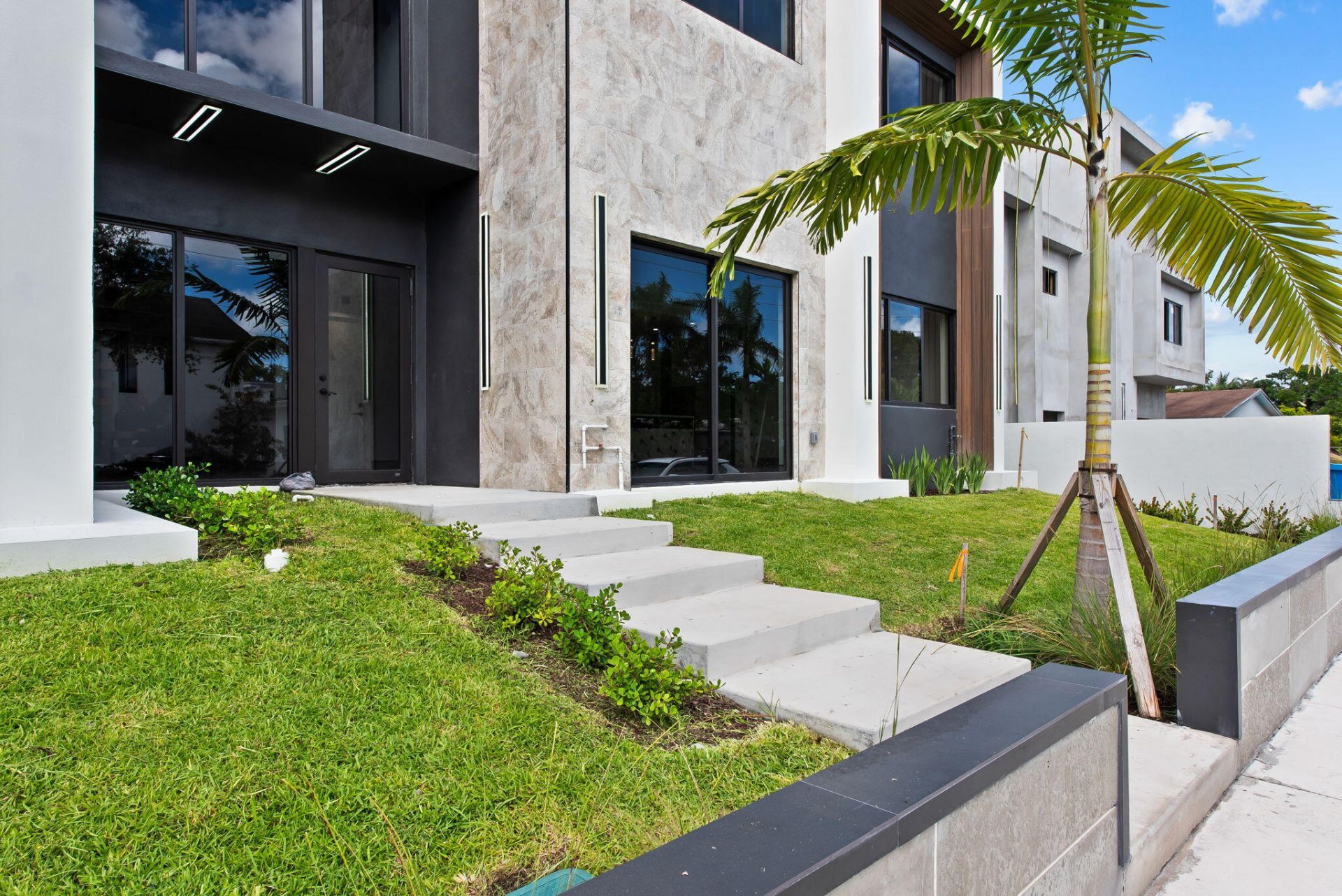 855 SW 14th Court, Unit 855, Fort Lauderdale, FL 33315 Photo