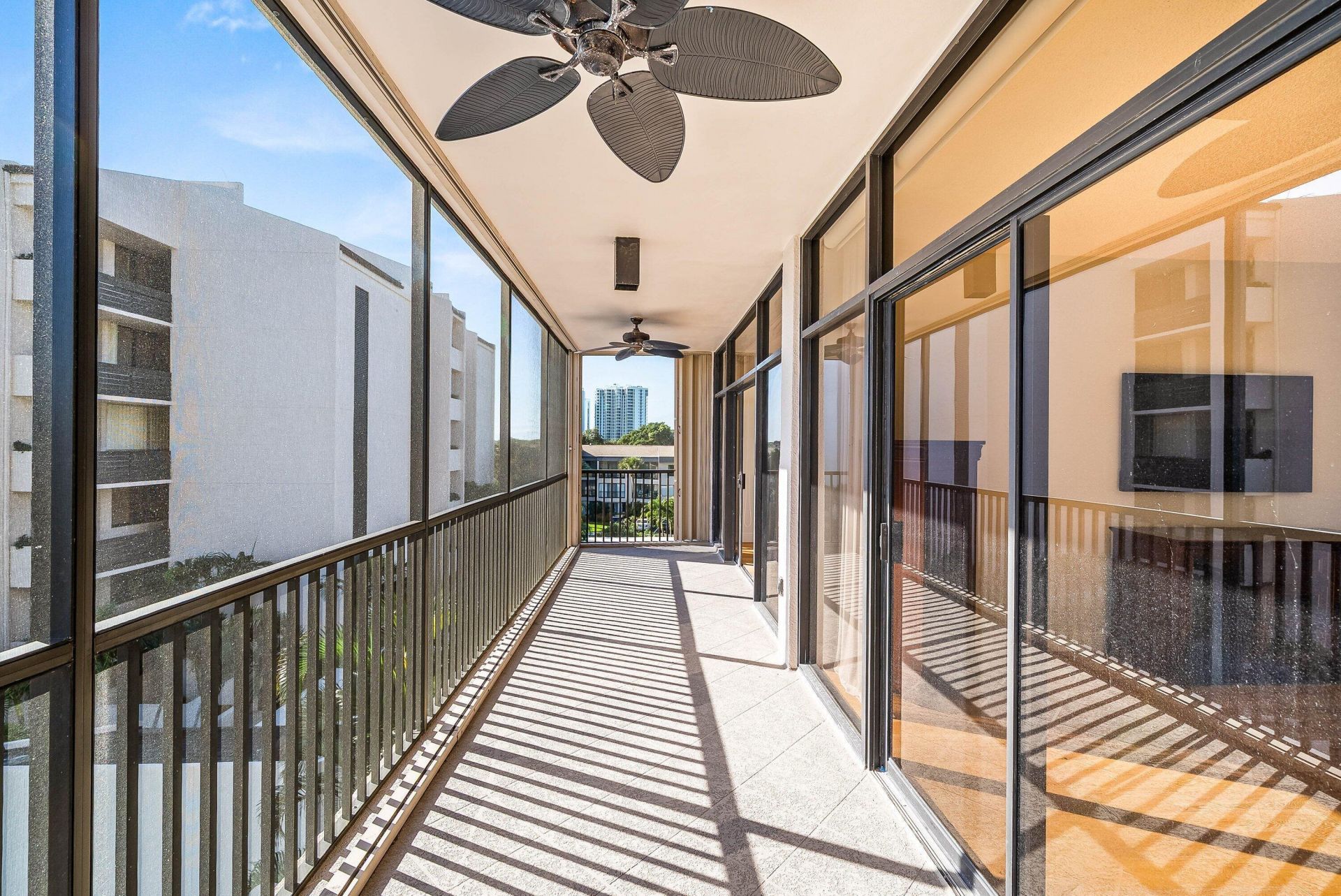 11370 Twelve Oaks Way, Unit 418, North Palm Beach, FL 33408 Photo