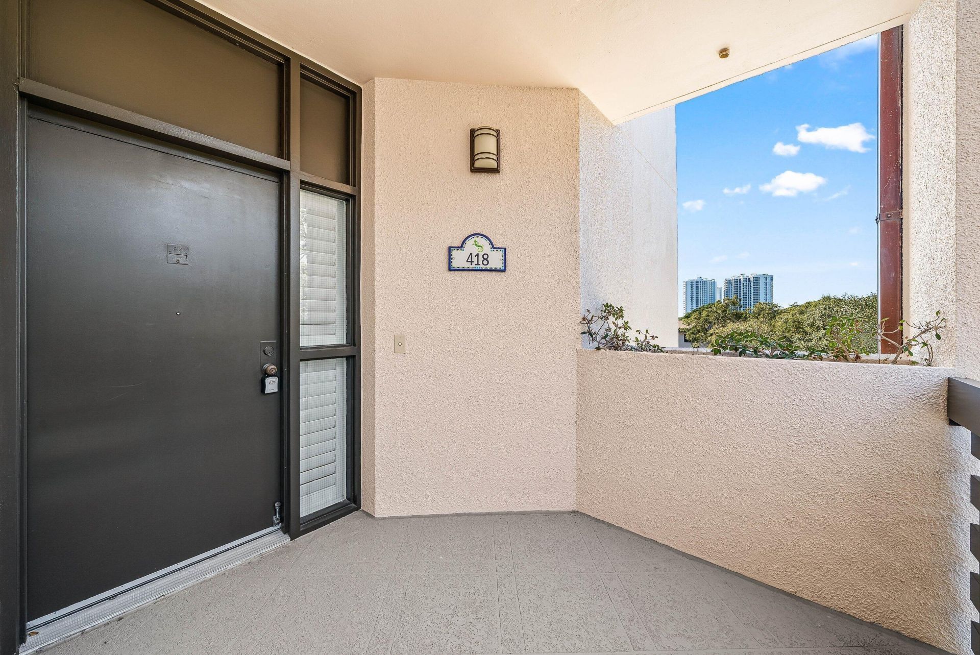 11370 Twelve Oaks Way, Unit 418, North Palm Beach, FL 33408 Photo