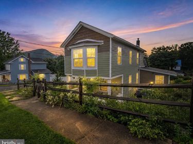 501 LEHIGH STREET, JIM THORPE, PA 18229