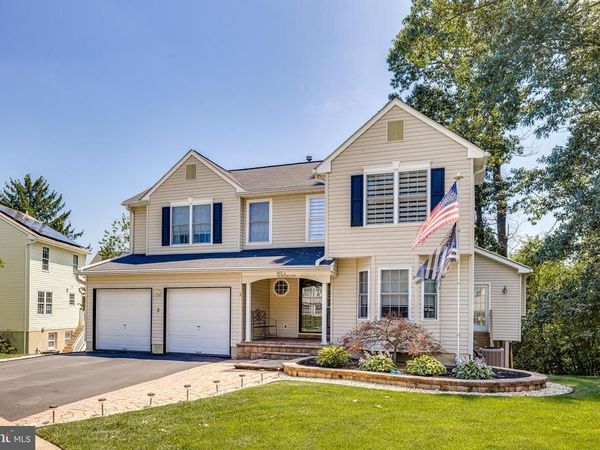 3 KENNETH COURT, HAMILTON, NJ 08620