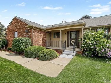 12460 Cambridge Boulevard, Green Oak Township, Mi 48178