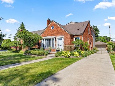 450 N Denwood Street, Dearborn, Mi 48128