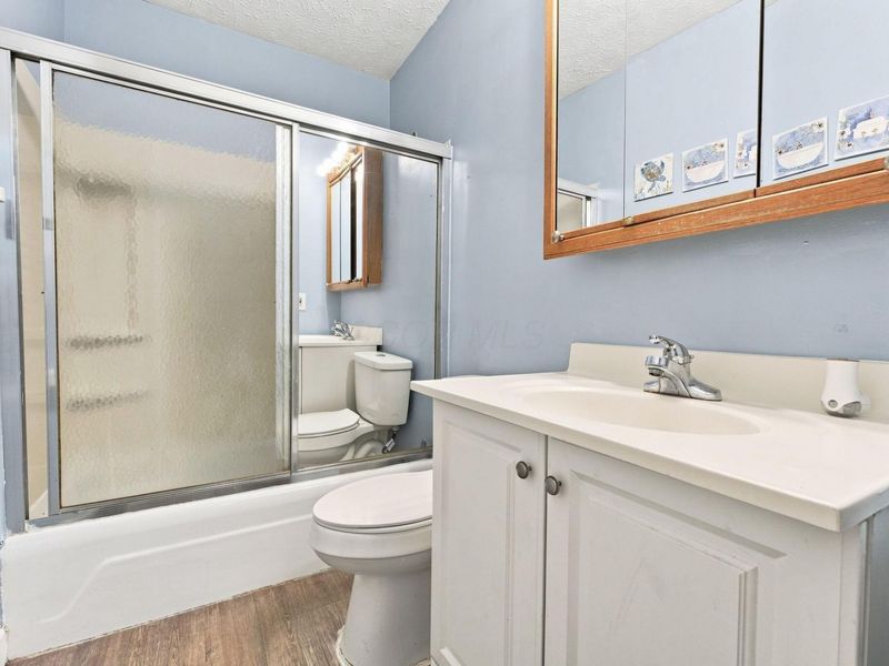 126 Tarryton Court E, Unit 4D, Columbus, OH 43228 Photo 19