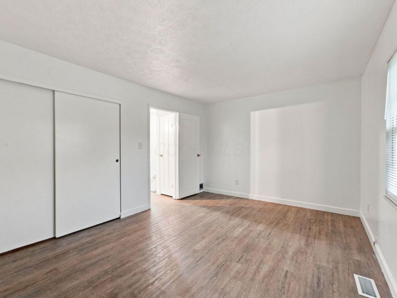 126 Tarryton Court E, Unit 4D, Columbus, OH 43228 Photo 23