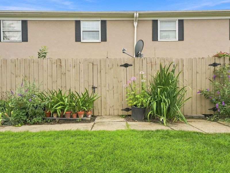 126 Tarryton Court E, Unit 4D, Columbus, OH 43228 Photo 28