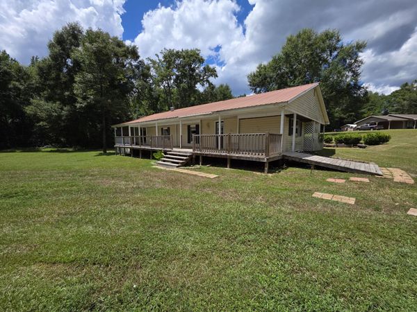 15 Art, Hattiesburg, MS 39402