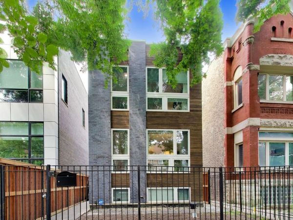1340 N ARTESIAN Avenue, Chicago, IL 60622