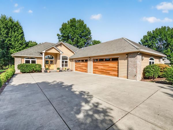 159 Princeville Drive, Eagle Point, OR 97524