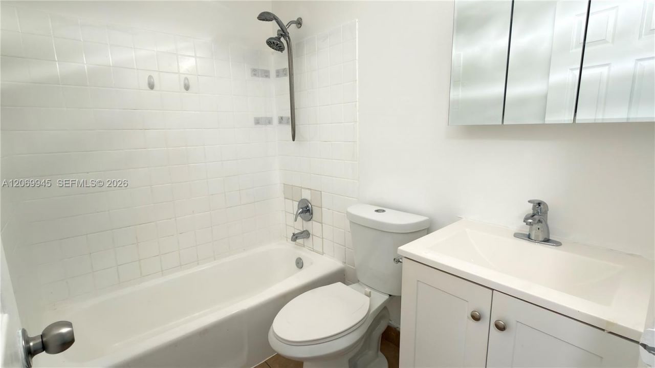 8151 SW 7th St, North Lauderdale, FL 33068 Photo