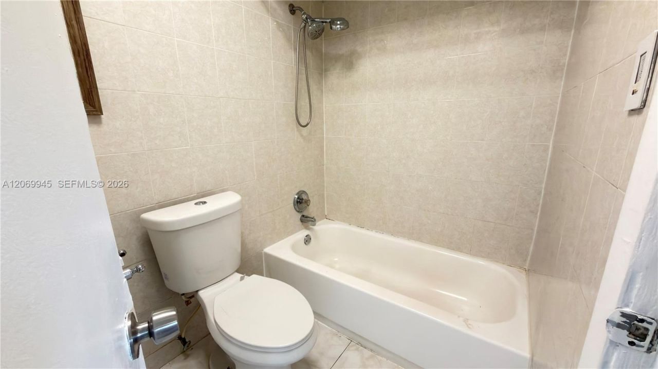 8151 SW 7th St, North Lauderdale, FL 33068 Photo