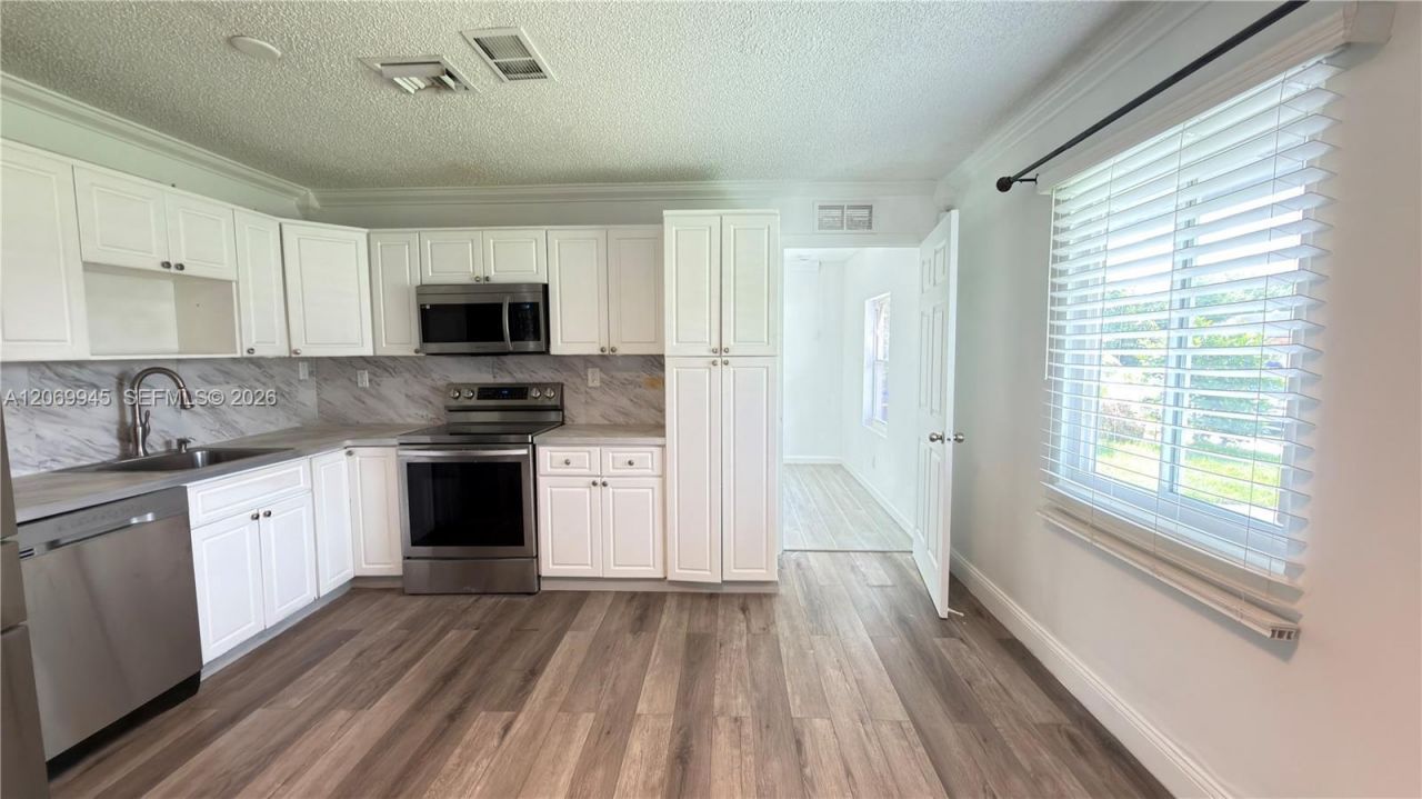 8151 SW 7th St, North Lauderdale, FL 33068 Photo
