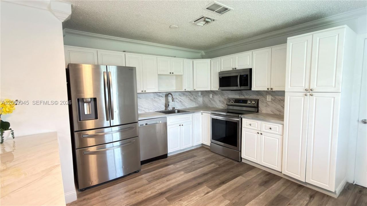 8151 SW 7th St, North Lauderdale, FL 33068 Photo