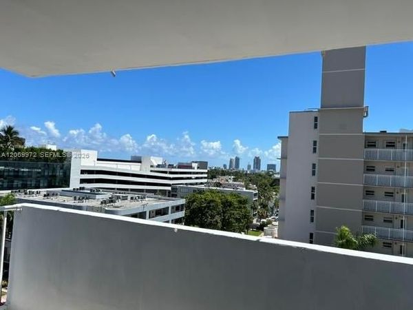 1331 Lincoln Rd , Unit 905, Miami Beach, FL 33139