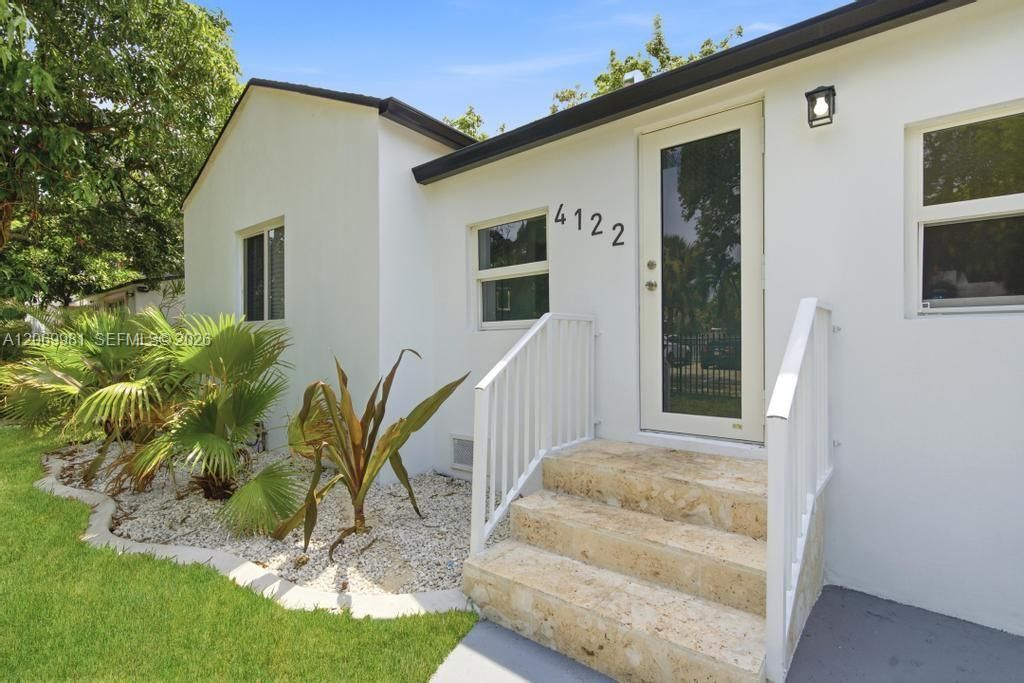 4122 NW 11th Pl, Miami, FL 33127 Photo