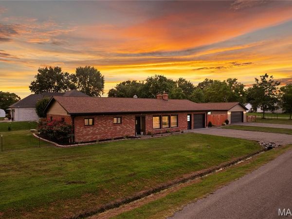 8435 Prairietown Road, Worden, IL 62097