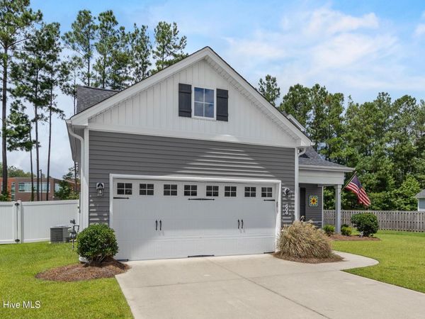 604 Jasmine Way , Burgaw, NC 28425