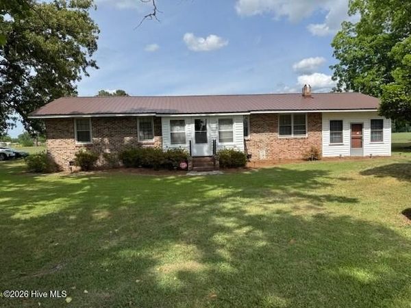 666 Faith Road , Pembroke, NC 28372