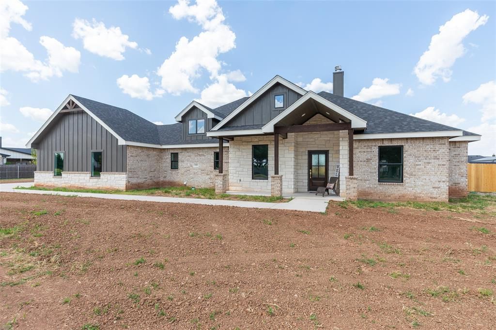 132 Blazing Wind Trail, Ovalo, TX 79541 Main Photo