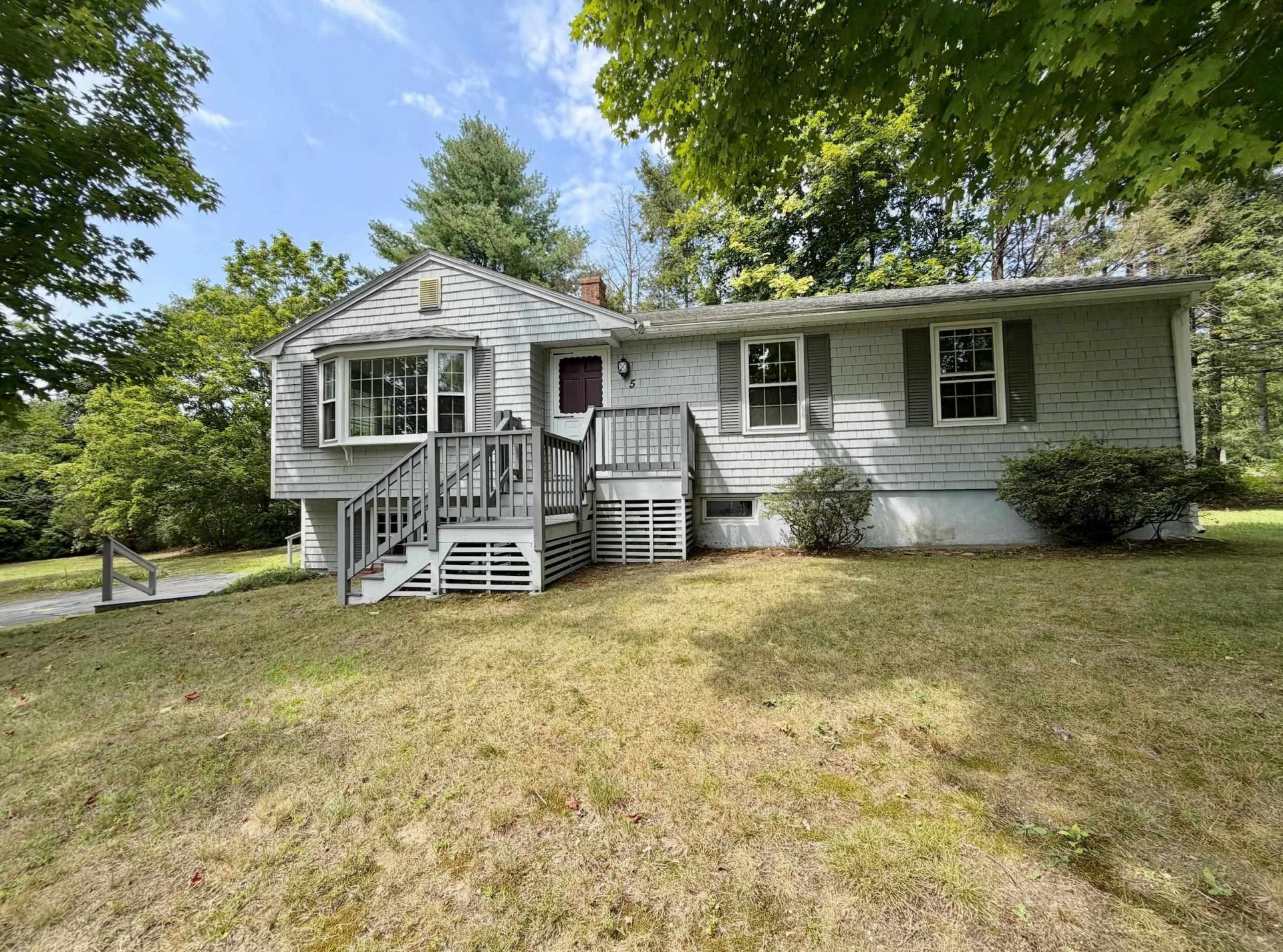 5 New Bellamy Lane, Dover, NH 03820 Main Photo