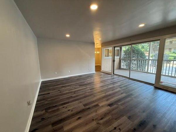 346 Carpenter Drive , Unit 3, Sandy Springs, GA 30328