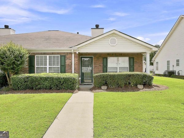 280 Autumn Glen Circle, Fayetteville, GA 30215