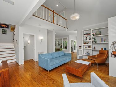 208 W Columbia Place W, Chapel Hill, NC 27516