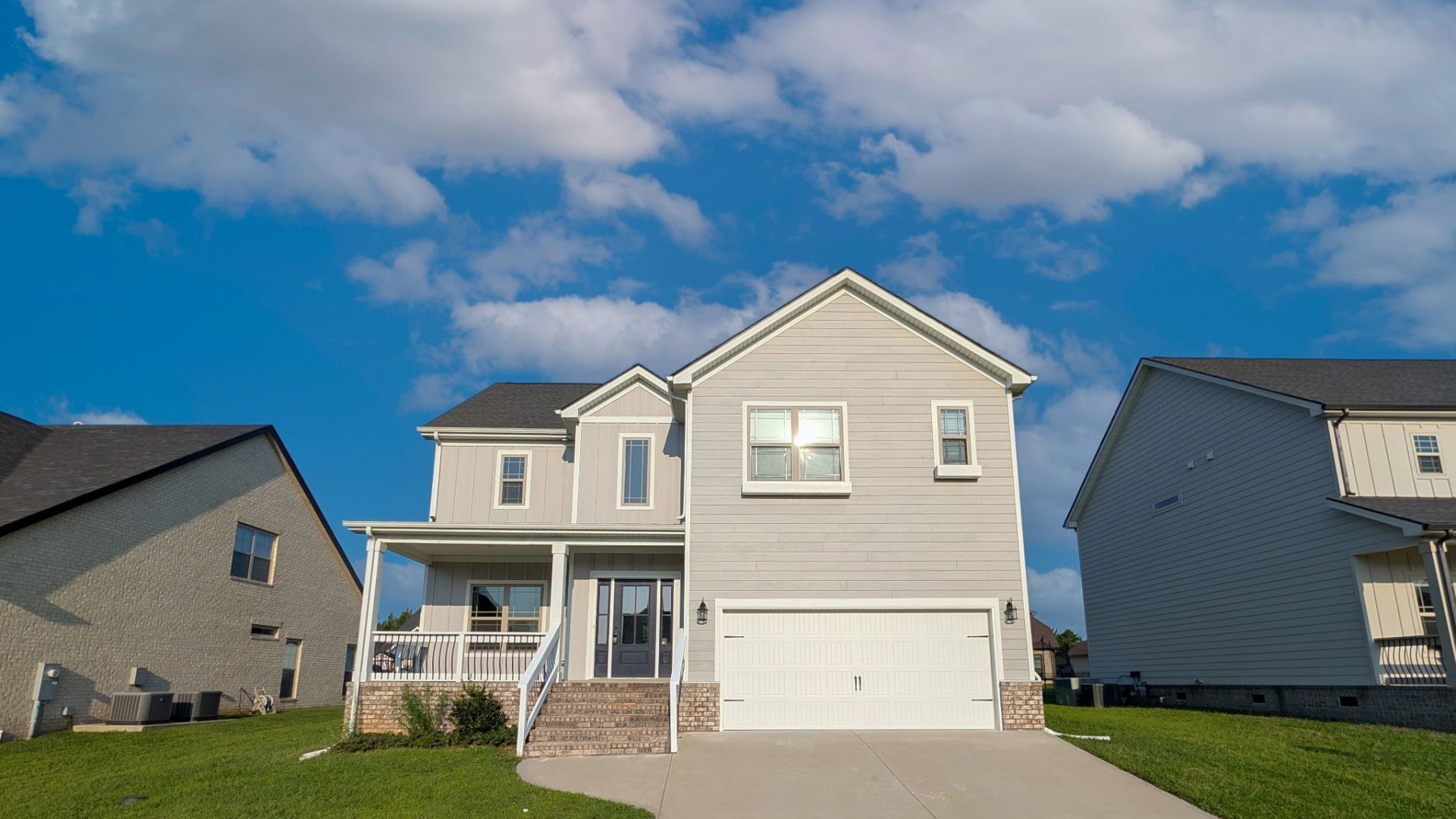 576 Dexter Dr, Clarksville, TN 37043 Main Photo