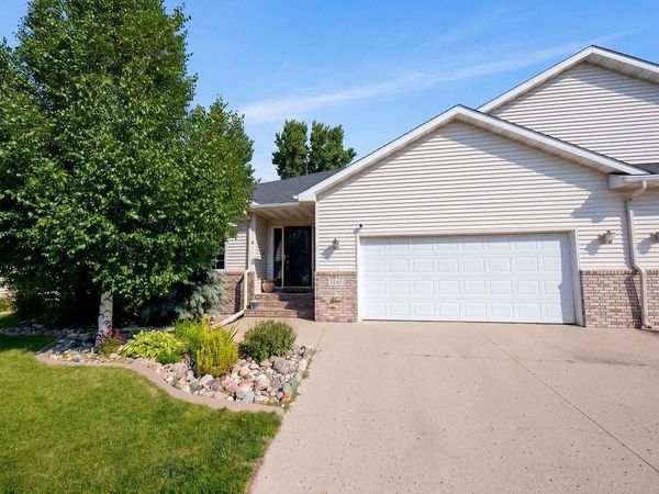 3545 Woodbury Court S, Fargo, ND 58103