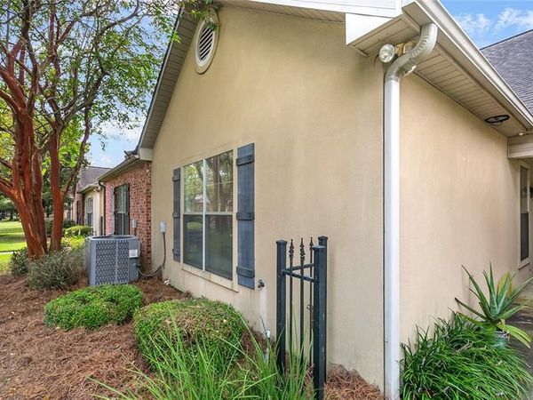 809 SUMMER BREEZE Drive , Unit 209, Baton Rouge, LA 70810