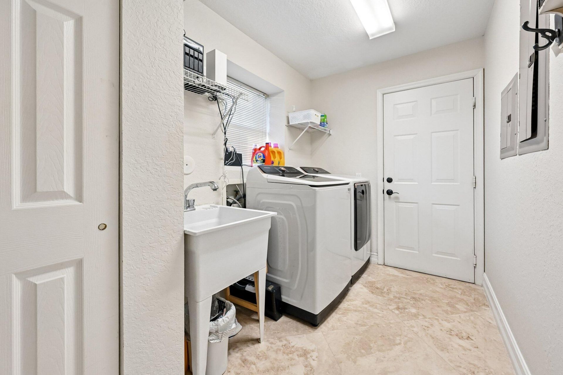 1664 Victoria Pointe Lane, Weston, FL 33327 Photo