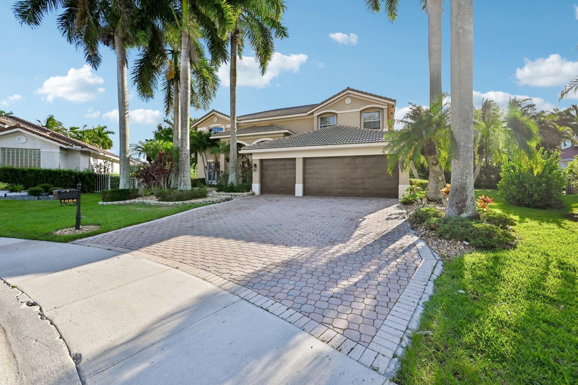 1664 Victoria Pointe Lane, Weston, FL 33327 Photo