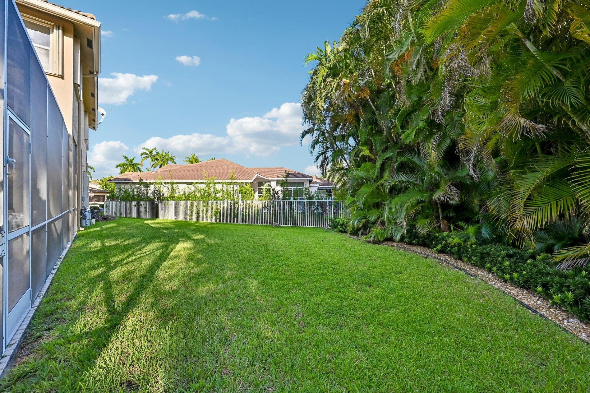 1664 Victoria Pointe Lane, Weston, FL 33327 Photo