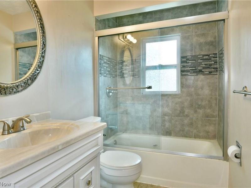 1382 Northfield, Mineral Ridge, OH 44440 Photo 19