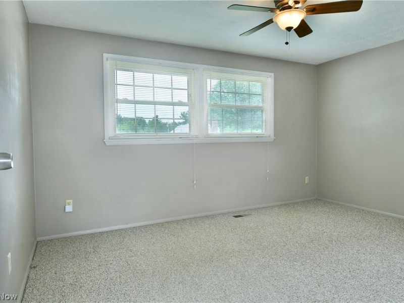1382 Northfield, Mineral Ridge, OH 44440 Photo 23