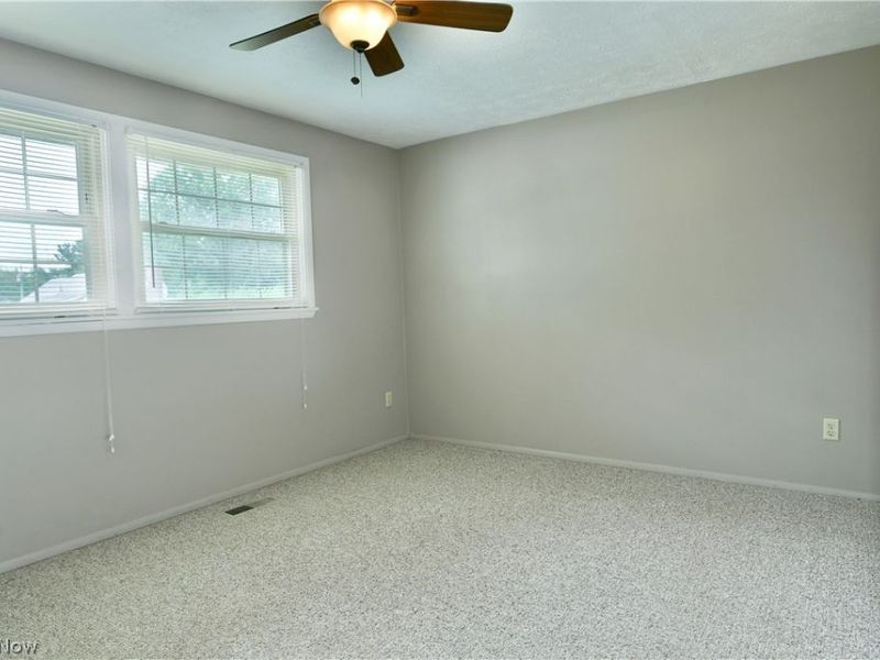 1382 Northfield, Mineral Ridge, OH 44440 Photo 24