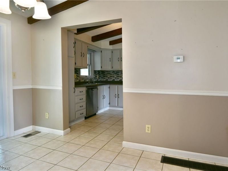 1382 Northfield, Mineral Ridge, OH 44440 Photo 9
