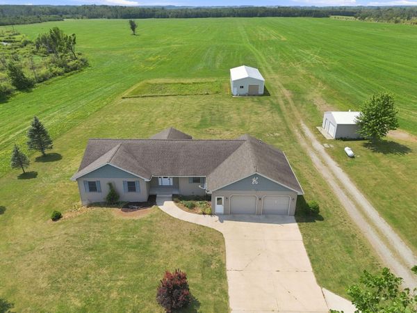 11650 S Burkett Road, Marion, MI 49665