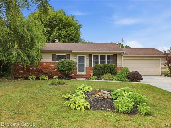 1250 Kingston Avenue, Mundy Township, Mi 48507