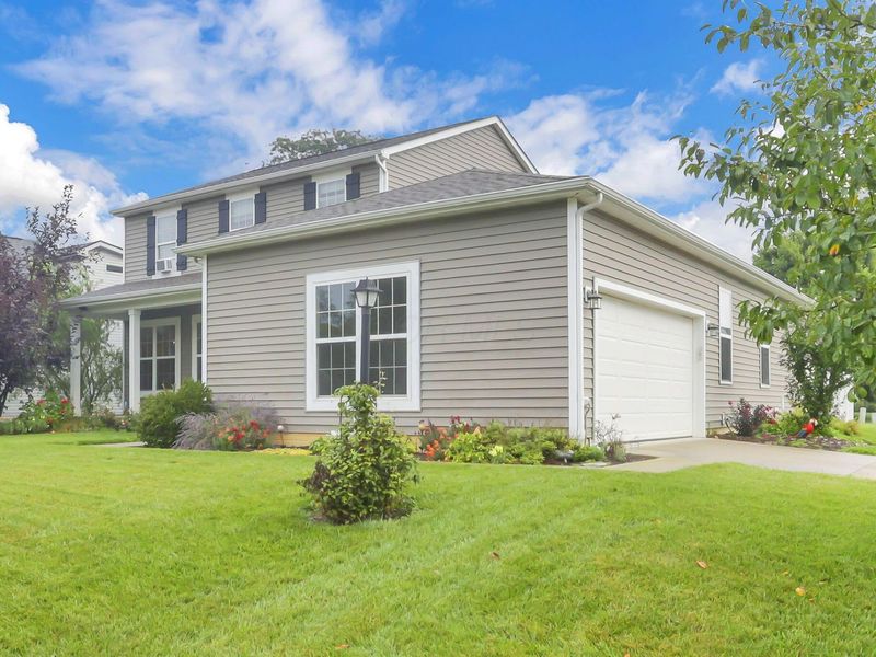 393 Shawnee Loop S, Pataskala, OH 43062 Photo 3