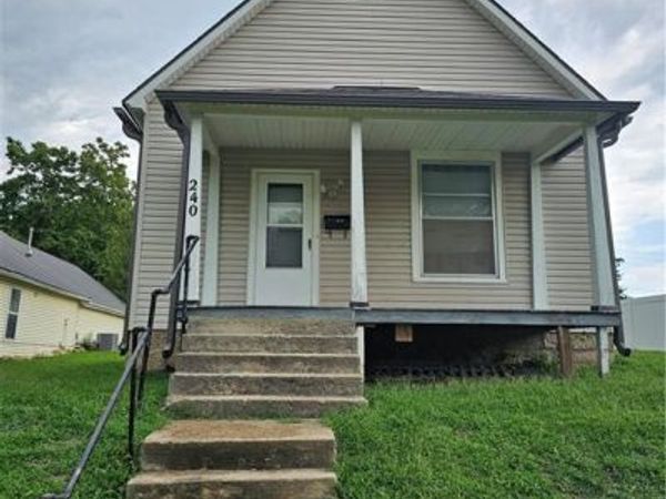 240 W 11th Street, Horton, KS 66439