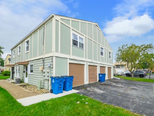 2525 Cedar Glen Drive, Unit 1, Lynwood, IL 60411