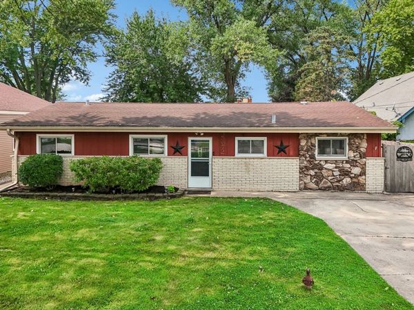 35672 N Sheridan Drive , Fox Lake, IL 60020