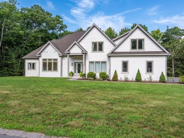 114 Lindenridge, Amherst, MA 01002
