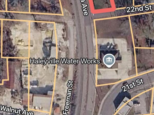 2215 ALABAMA Ave, Haleyville, AL 35565