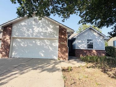 2714 S RIANIER CIR, Wichita, KS 67215
