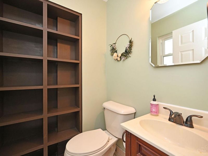 6196 Seiler Drive, Green Township, OH 45239 Photo 26
